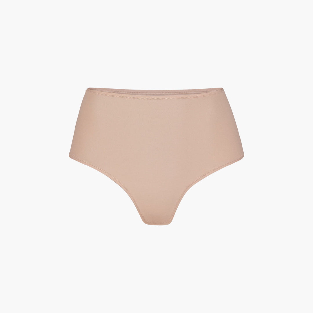 Hochgeschnittene Tanga