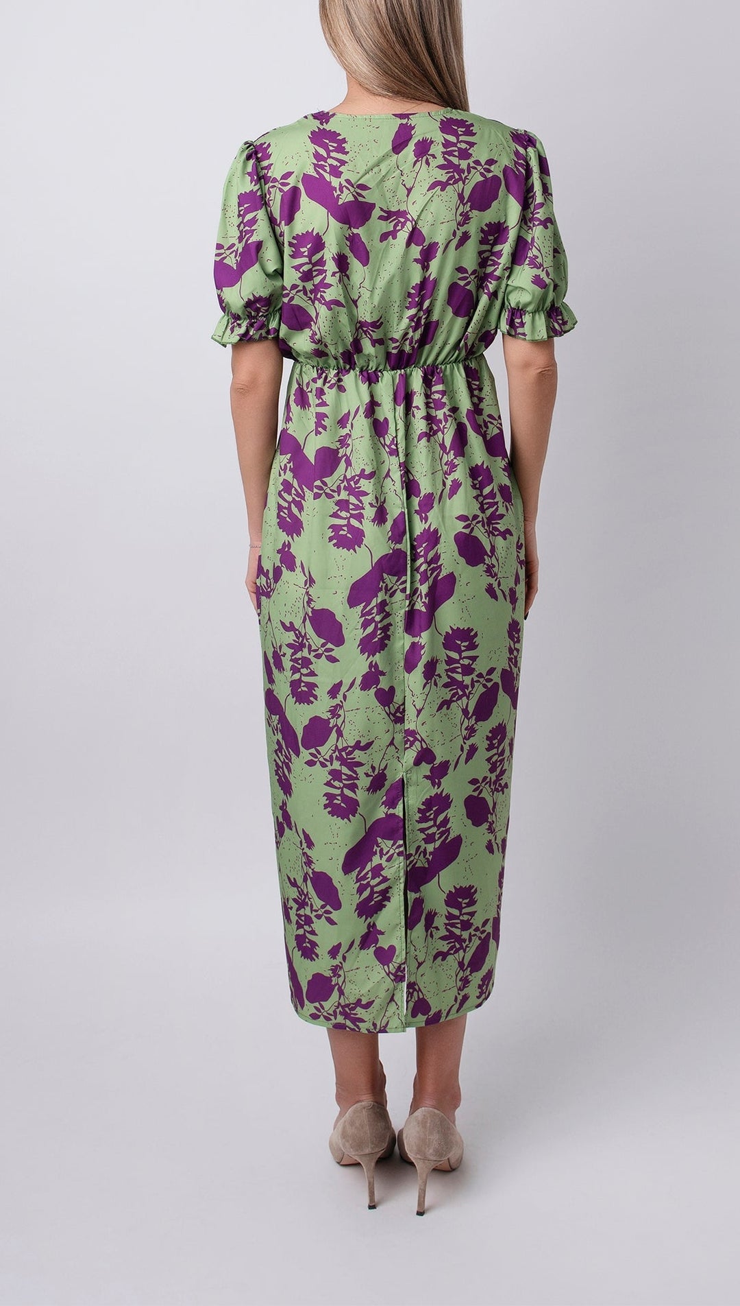 Carina | Langes Damenkleid mit floralem Muster und V-Ausschnitt