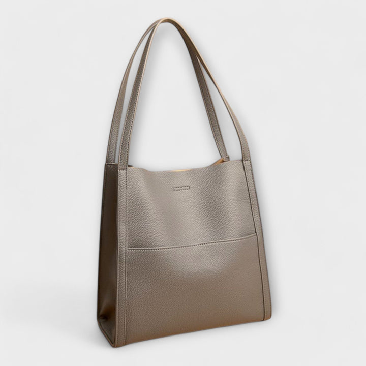 Flair. Handgefertigte Ledertasche