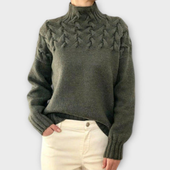 Eva - Damenpullover mit Zopfstrick-Detail
