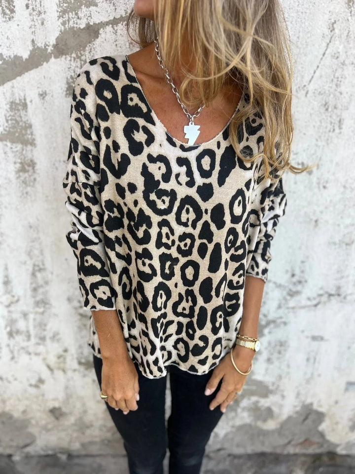 Swantje – Bluse mit Rundhalsausschnitt und Leopardenmuster