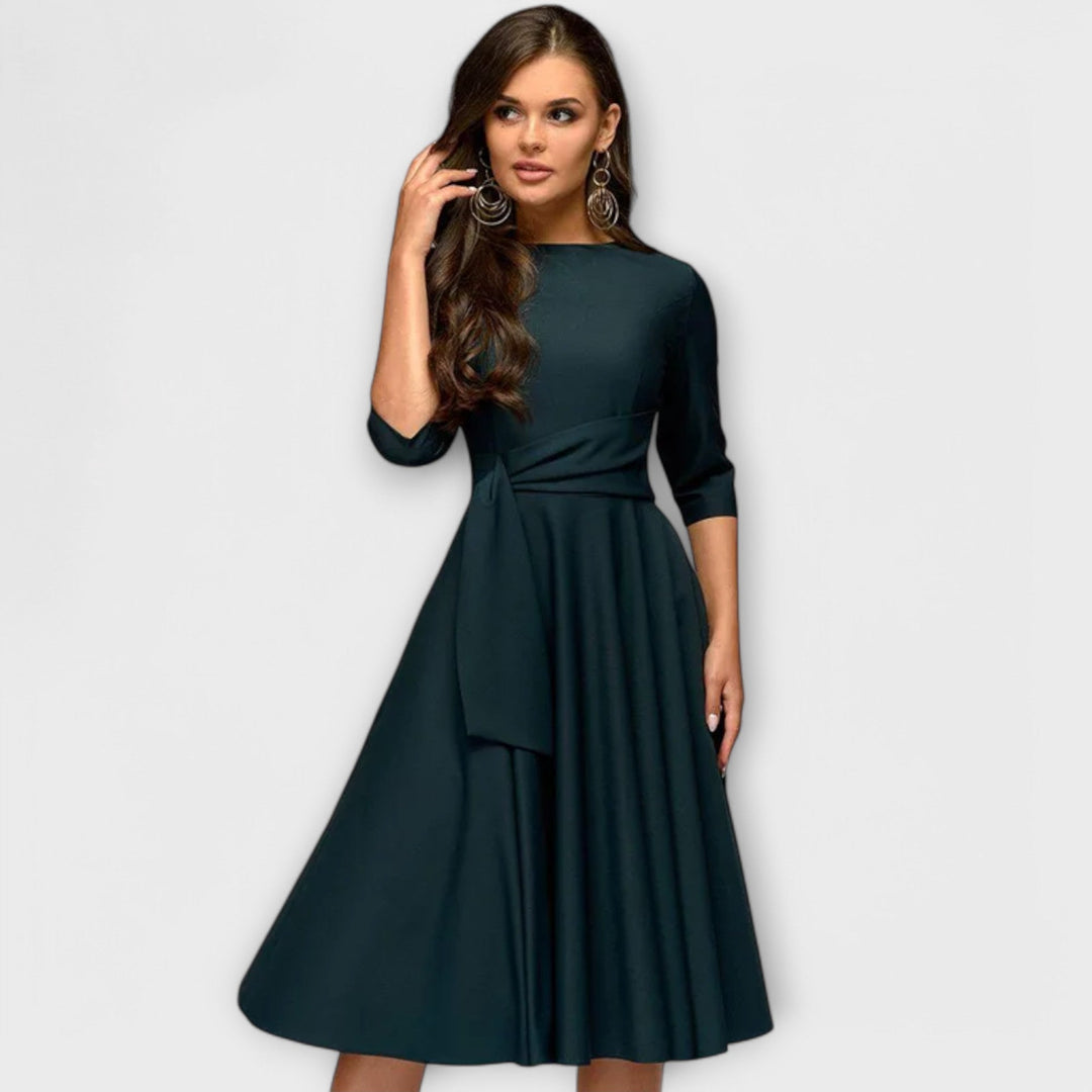 Elegantes Swing-Kleid